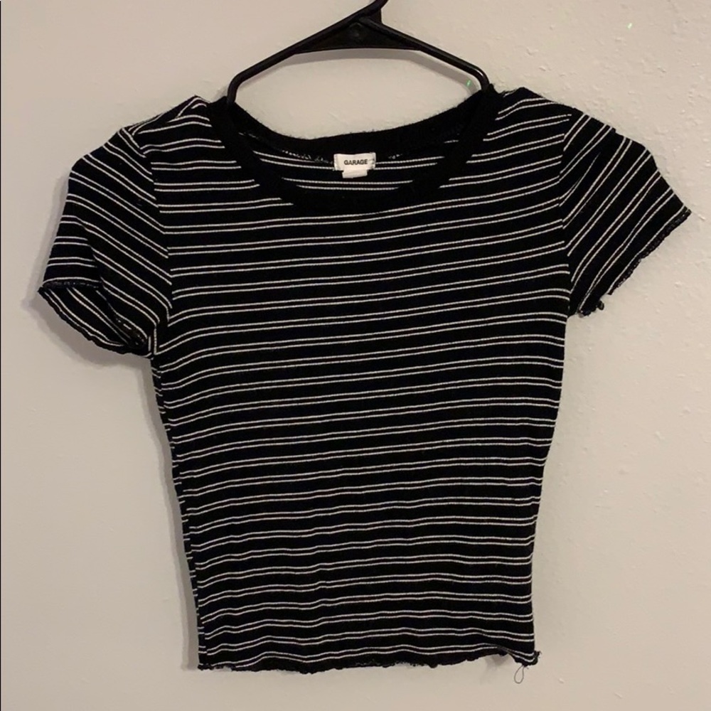 Cropped short sleeve shirt